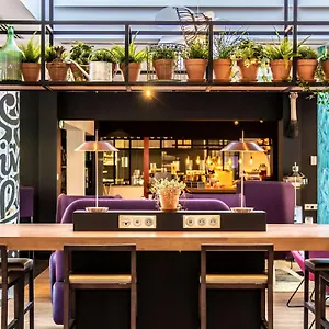 Novotel Lyon Meeting & Events 4* Bron
